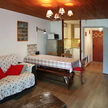 Au Calme Avec Balcon Sud, 6 Pers, Proche Commerces, Station - Fr-1-322-631 Apartment *