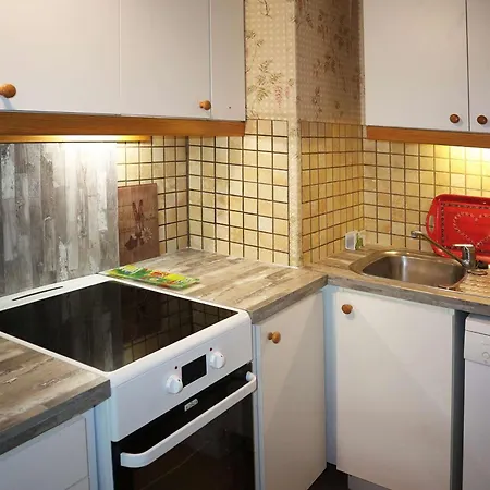 Au Calme Avec Balcon Sud, 6 Pers, Proche Commerces, Station - Fr-1-322-631 *